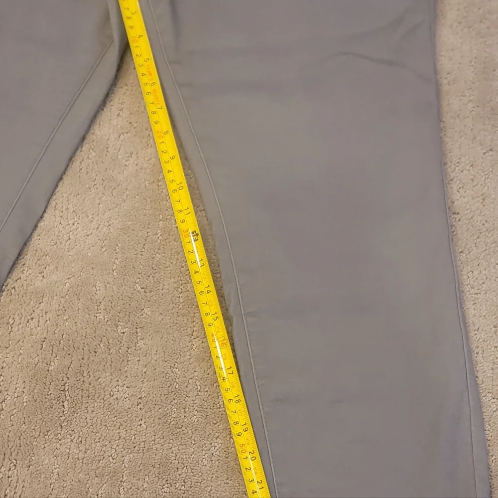 Chic Gray Pants/Jeggings - Picture 6 of 10